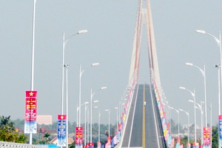 The lighting works of Rach Mieu bridge ( Ben Tre - Tien Giang)